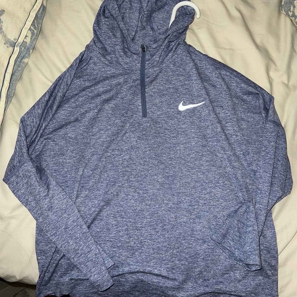 Nike women’s cropped quarter zip